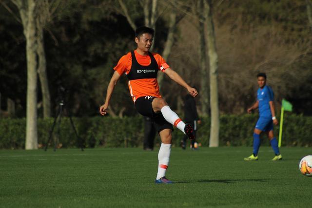 欧冠夺冠赔率：皇马跃居第1 红军枪手巴萨紧追