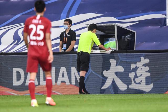 詹皇:关键时刻掉链子困扰我