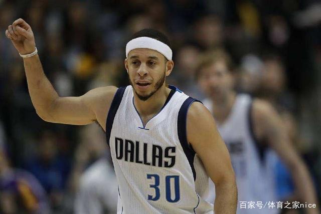 高尔夫球重庆女子公开赛：泰国球手纳塔克里塔逆转夺冠